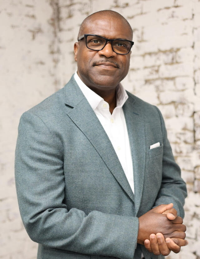 R. Lee Vann, author of Rich Without the Rush